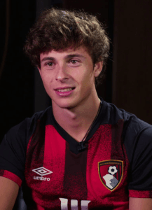 Lee más sobre el artículo Rodrigo Riquelme