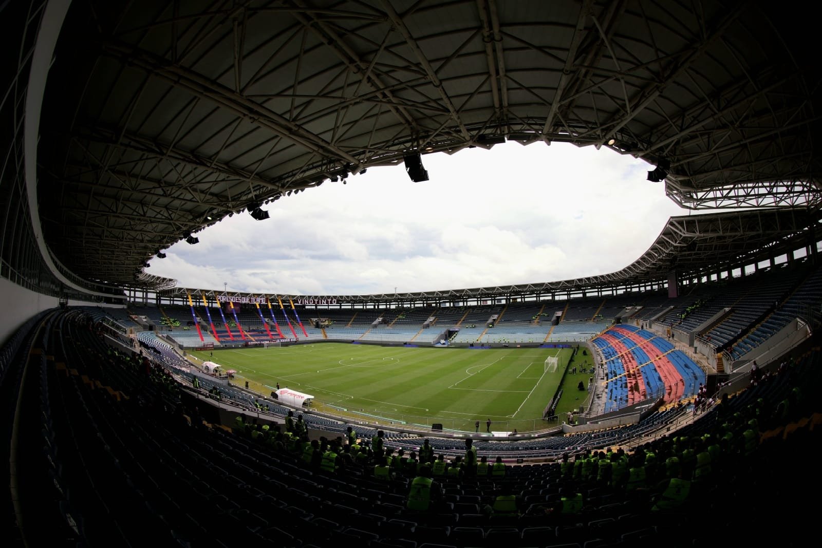 Lee más sobre el artículo Comenzó la venta de entradas para el partido Venezuela-Colombia en Maturín: ¿cuáles son los precios?