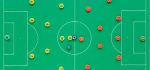 Lee más sobre el artículo Cómo aprender tácticas básicas en fútbol