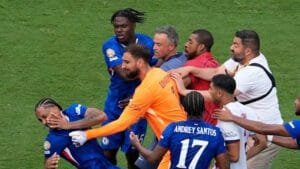 Lee más sobre el artículo Memphis y Coutinho medirán fuerzas en el Brasileirão, que sigue sin contar con Neymar: Todo lo que debes saber